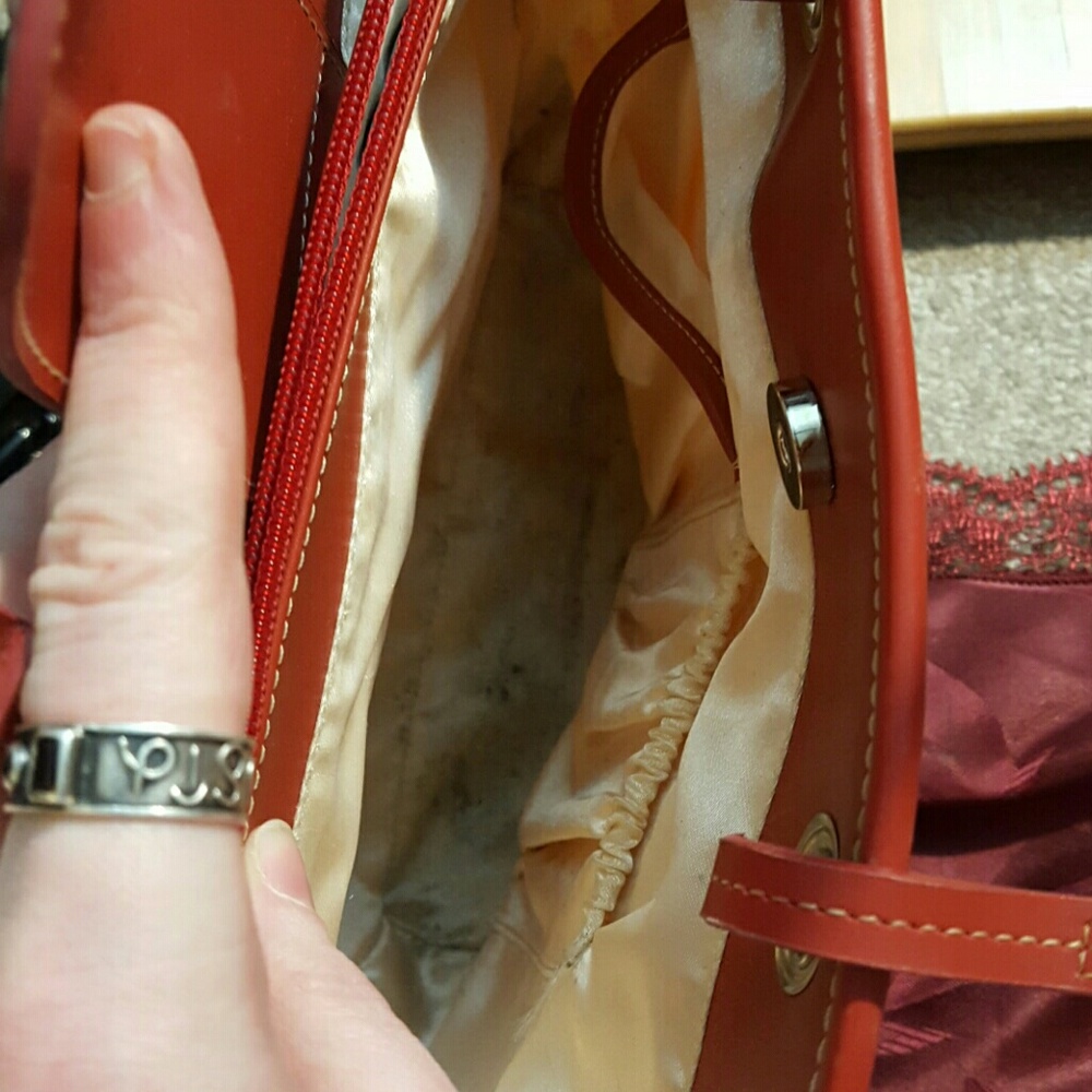 Lovely Heart Purse - Picture 7 of 8